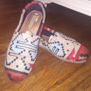 Classic Tribal Knit Toms