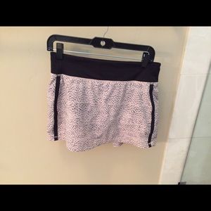 Lululemon Pace Rival Skirt II Size 6 Tall