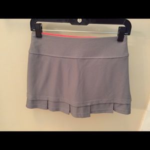 Gray Bolle Tennis Skirt size Small