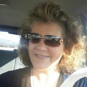 Meet your Posher, Janna