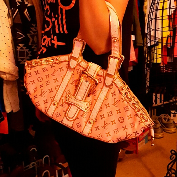 Pink Monogrammed Purse - Picture 4 of 4