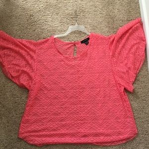 Gorgeous coral lacy shirt