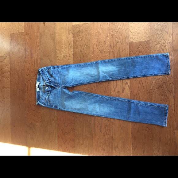 Hollister jeans