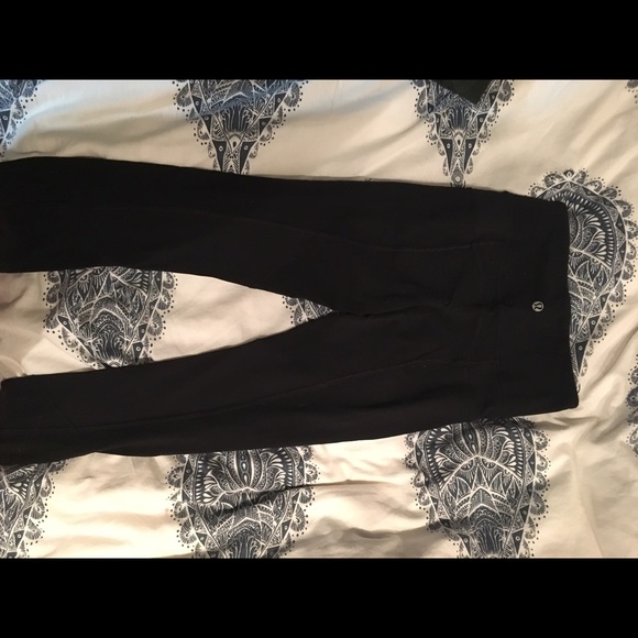 black lululemon full length leggings