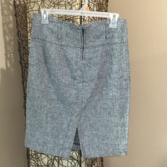 Pencil skirt - Picture 2 of 2