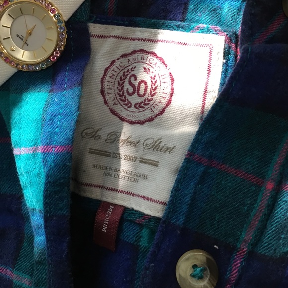 Flannel shirt button down 😊 - Picture 2 of 4