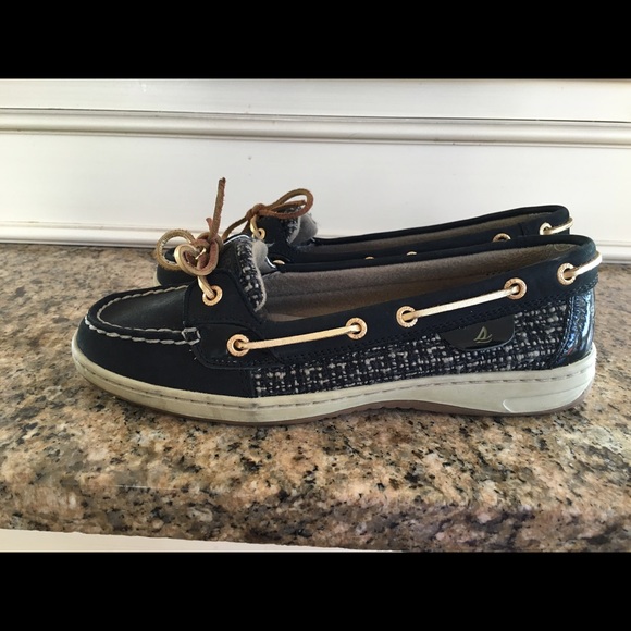 *MOVING SALE* Sperry Black Plaid