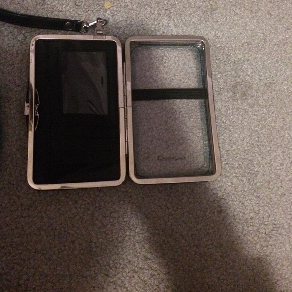 2 wallets - Picture 2 of 2