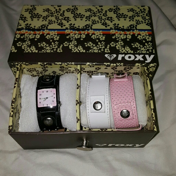 Roxy Chameleon Leather Watch