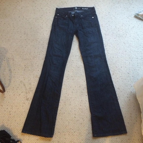Seven7 boot cut/flare jeans size 25