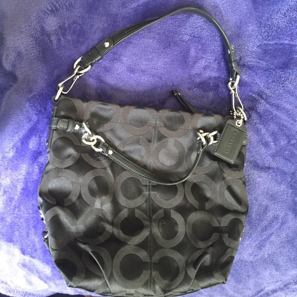 Coach Purse 💕 - Picture 2 of 4