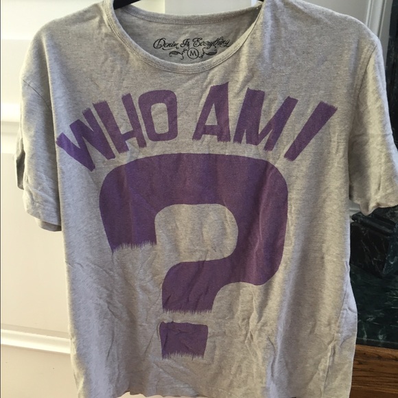 Grey tee