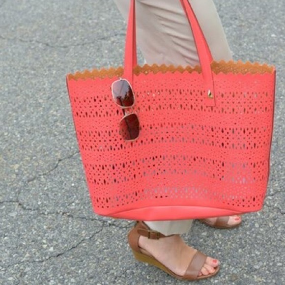 Avalon tote
