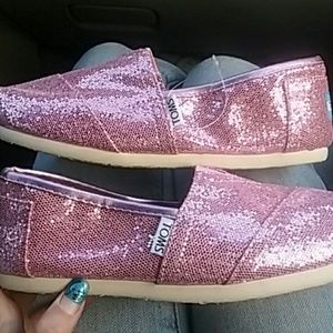 NWOT Pink sparkley TOMS