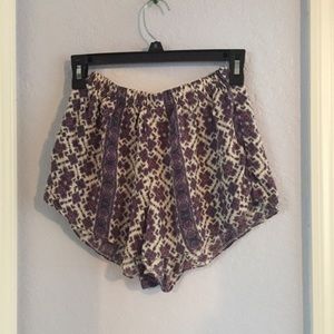 Brandy Melville: Patterned Shorts