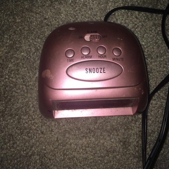 Pink alarm clock - Picture 2 of 3