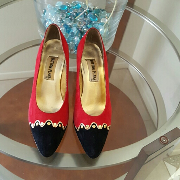 Shoes - Picture 2 of 4