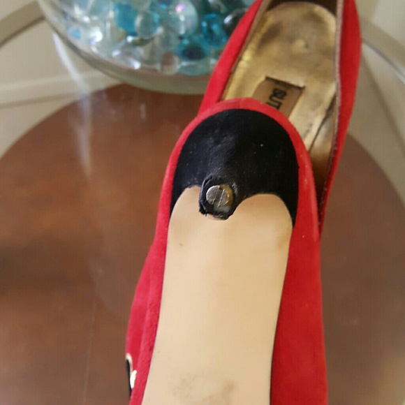 Shoes - Picture 4 of 4