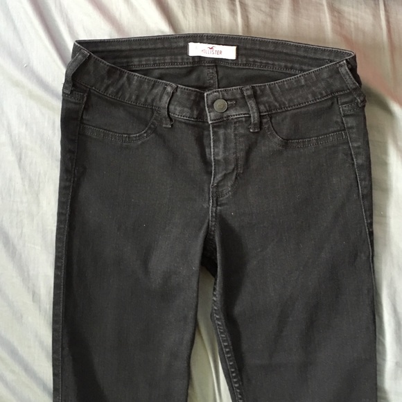 Hollister size 7 Regular Black denim jeans