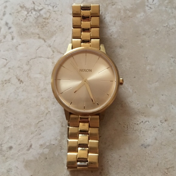 Nixon Accessories - Nixon Kensington gold watch. Good condition