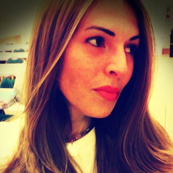 Meet your Posher, Desiree