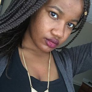 Meet your Posher, Desi