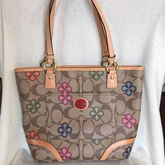 Auth. Coach Peyton Sig. Clover Med Tote/Bag