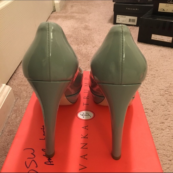 Miu Miu Patent Leather Pumps - Picture 3 of 4