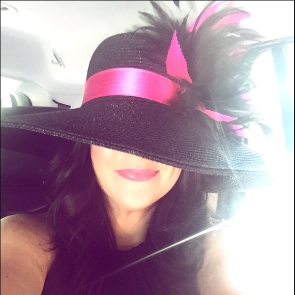 Meet your Posher, Cara