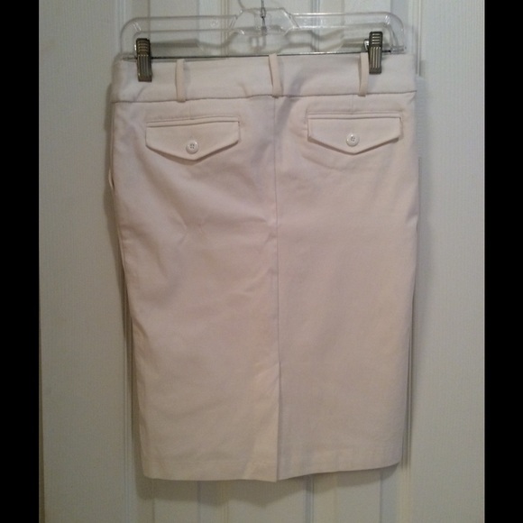 Pencil Skirt - Picture 2 of 4