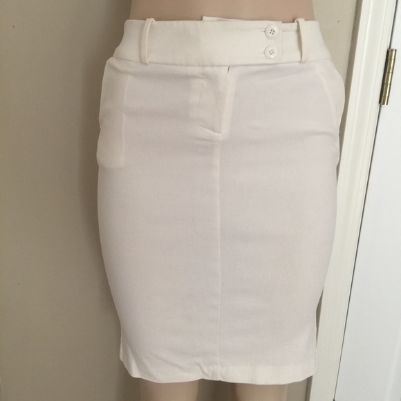 Pencil Skirt - Picture 3 of 4