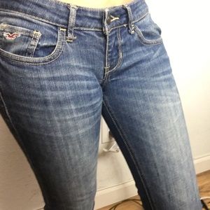 Medium Wash Denim Hollister Co. Skinny Jeans
