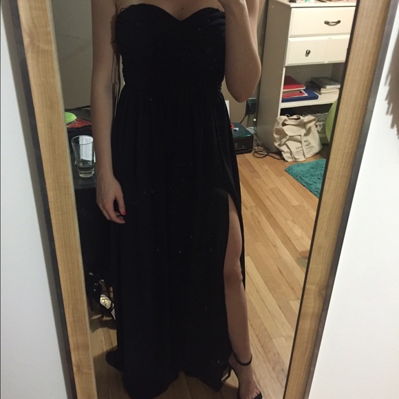 Lulu's strapless formal dress SOLD OUT ONLINE - Picture 4 of 4