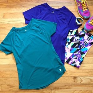 2 Old Navy Semi-Fitted Active Tops Bundle