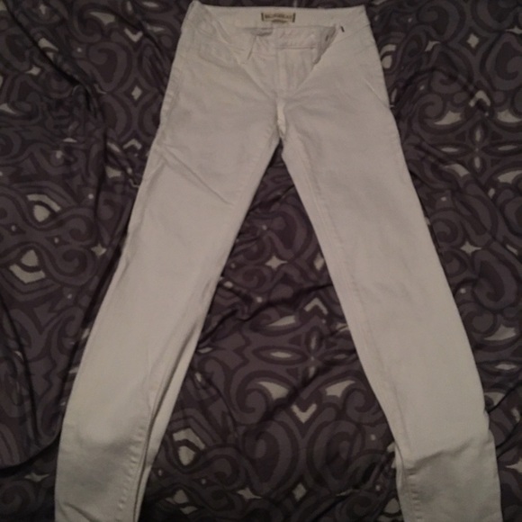 Bullhead skinny jeans