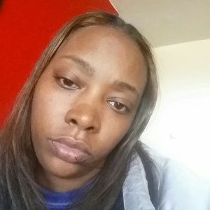 Meet your Posher, Aisha