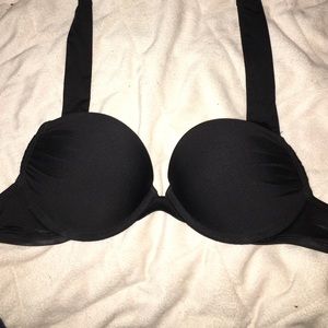 Black VS bombshell top