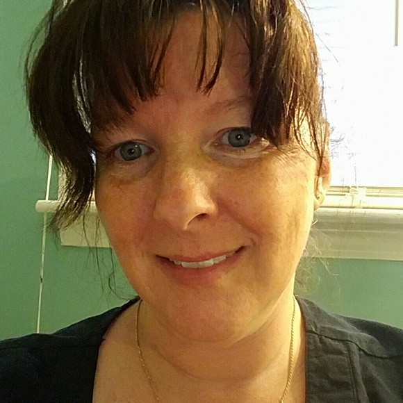 Meet your Posher, Staci - Picture 1 of 1