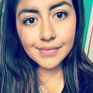 Meet your Posher, Isabel