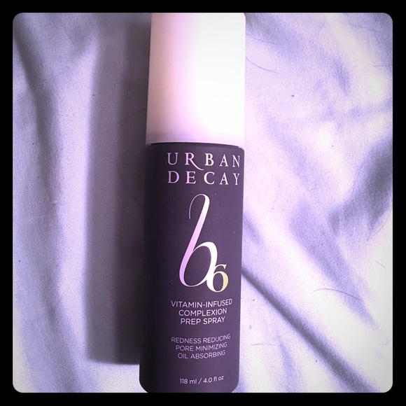 Urban decay prep spray.