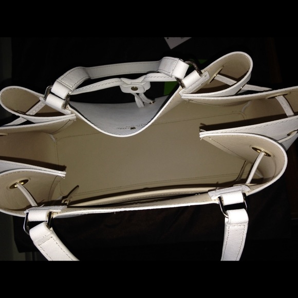 NWT kate spade Cape Drive Lynnie Drawstring Tote - Picture 4 of 4