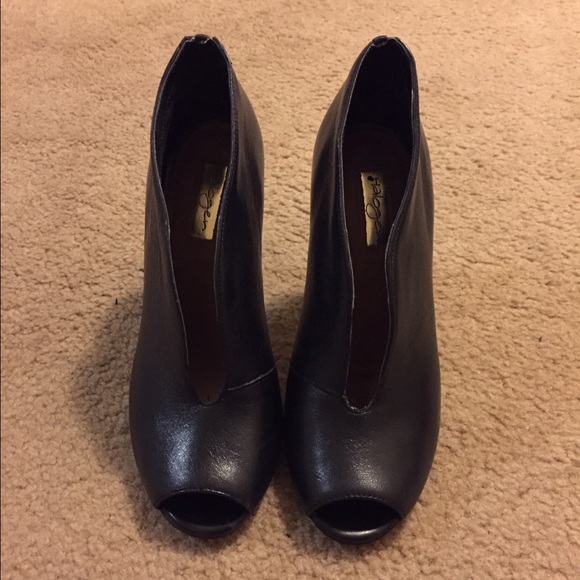 Halogen heels