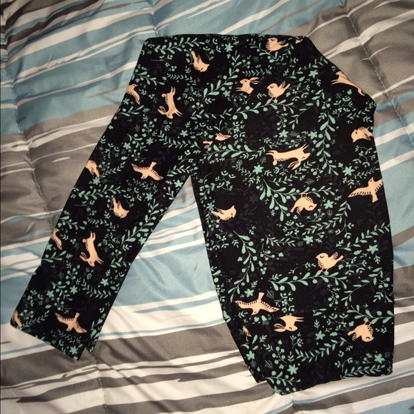 LuLaRoe Black OS Bunny Leggings