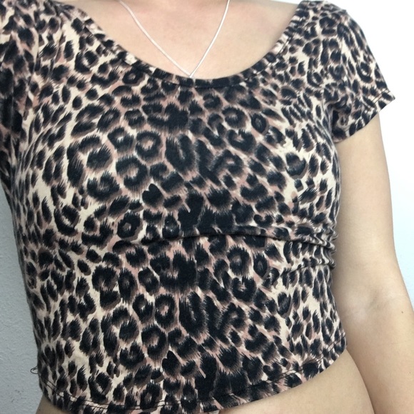 Cheetah Print Scoop Back & Neck Crop Top