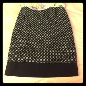 Black and white Ann Taylor pencil skirt