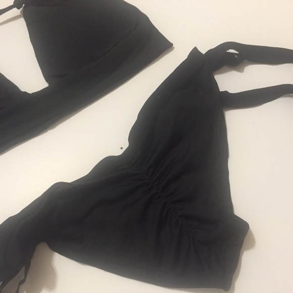 Kylie Jenner tanning bikini sexy cheeky - Picture 3 of 4