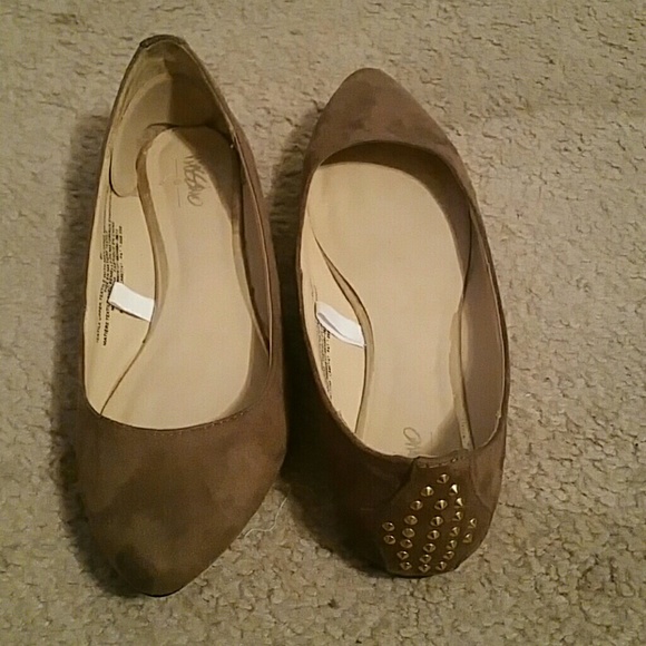 Back studded flats