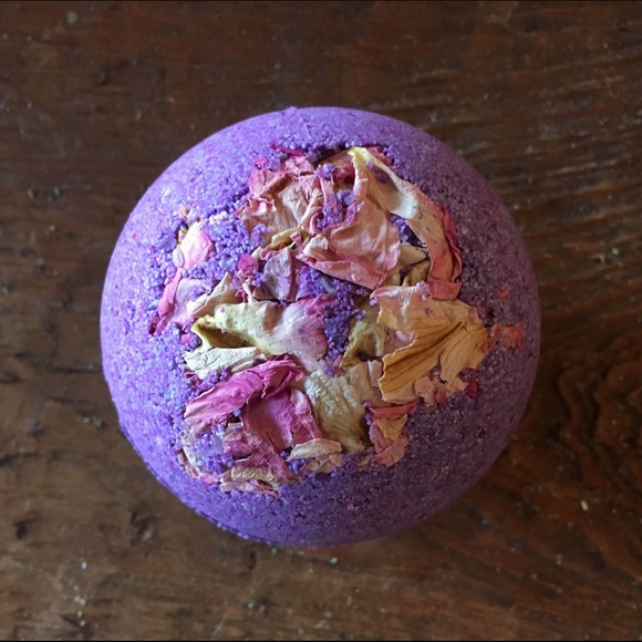 Rose Bath Bomb