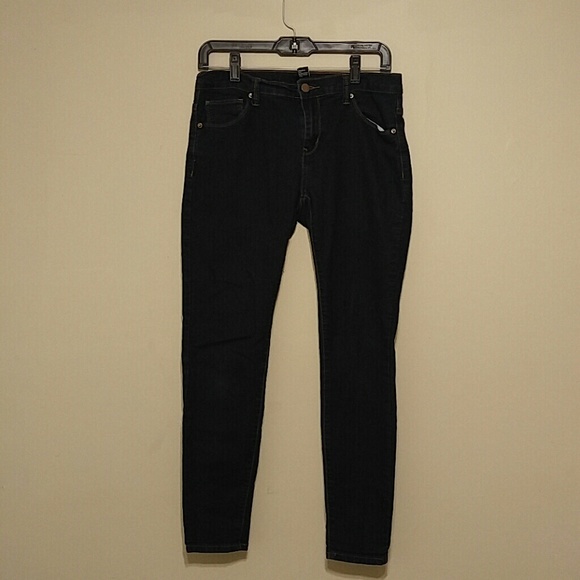 (ON SALE!!) Forever 21 Dark Blue Jeans