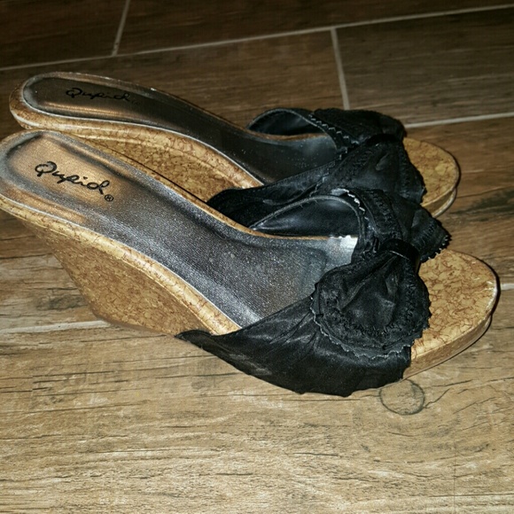 Cork wedges
